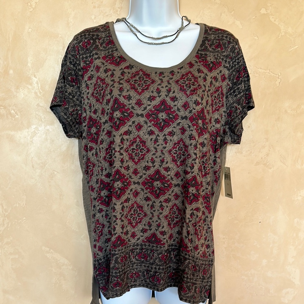 Lucky 🍀 Brand women’s print T-shirt - L